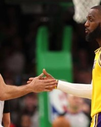 开云体育下载网址-联盟前五人四位无悬念 塔图姆无法力压詹杜库？