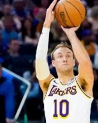 开云APP-湖人捡到宝了!50.3%三分射手改写紫金军团命运，东契奇喊“多投”|肯纳德|洛杉矶湖人队|卢卡-东契奇|卢克-肯纳德|卢克·肯纳德_新浪体育_新浪新闻