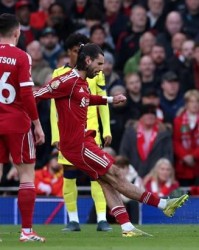 索博本赛季英超打进4记任意球，创队史纪录且距联赛纪录仅1球