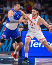 开云电脑版-欧锦赛最精彩一战！申京怒砍28+13+8力压约基奇，土耳其力克塞尔维亚