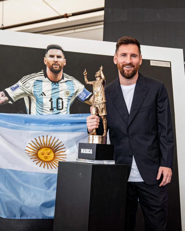 1729216494910004487.jpeg GaHjE2UWMAE_xyg.jpeg